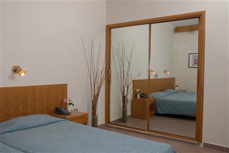 Ξενοδοχείο Achillion 3*